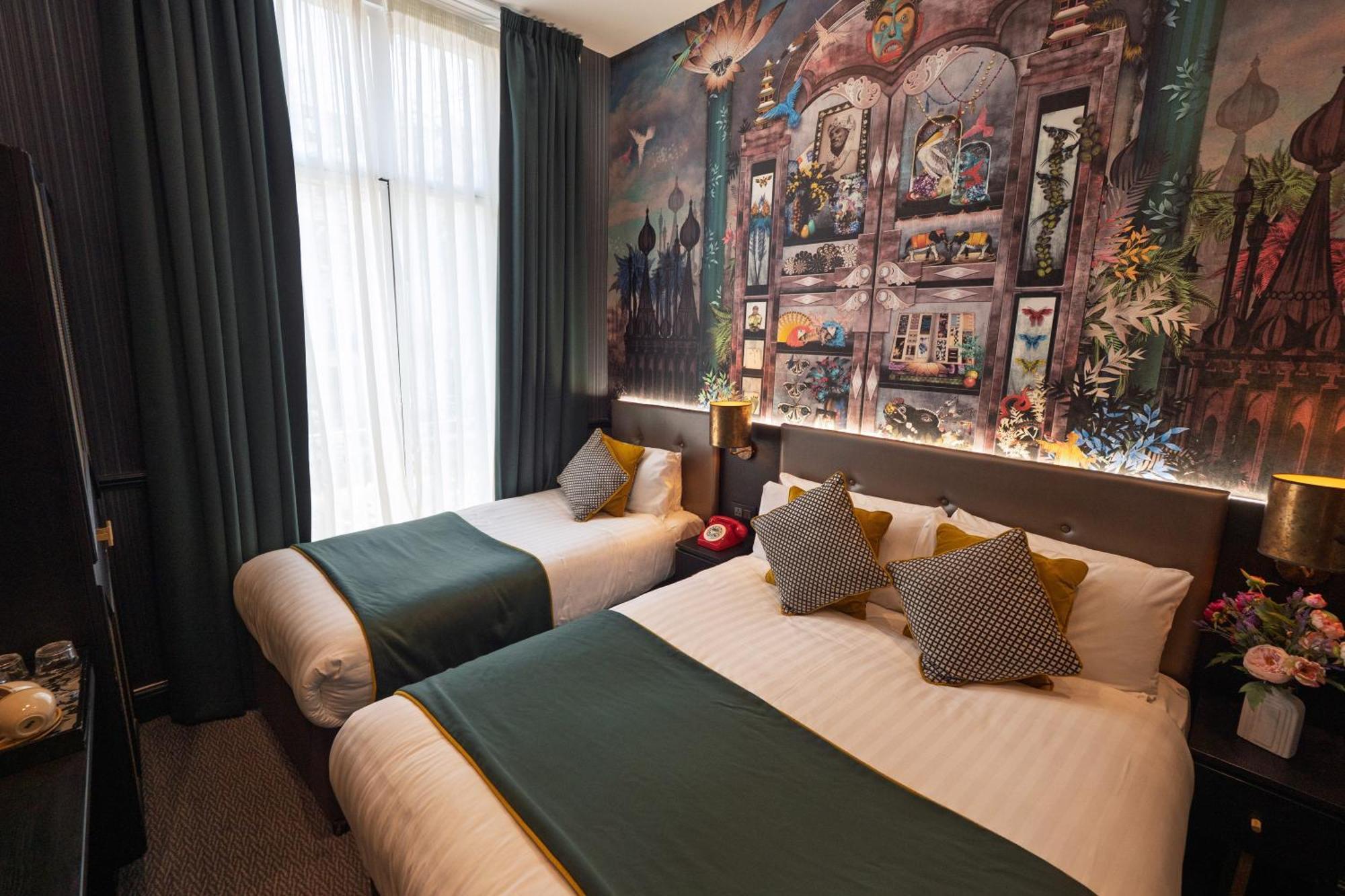 Hyde Park Hotel 4*